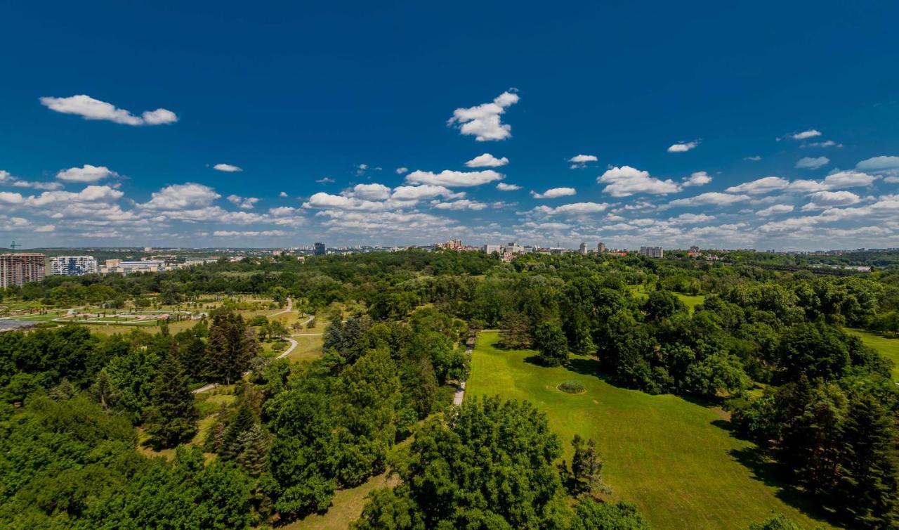 Fantastic View On Chisinau Center - Super Fast Wifi - Two Botanical Gardens - 2Br Apartment Exterior photo
