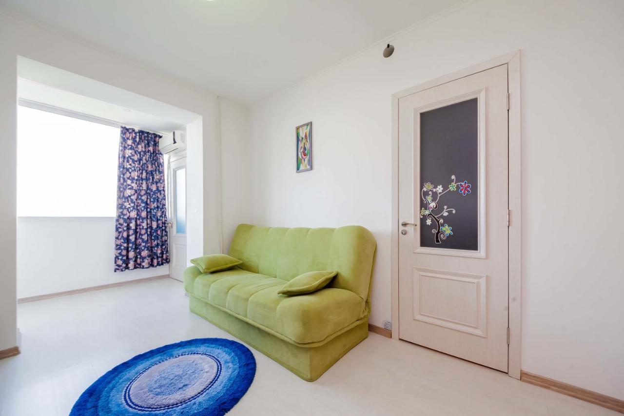 Fantastic View On Chisinau Center - Super Fast Wifi - Two Botanical Gardens - 2Br Apartment Exterior photo
