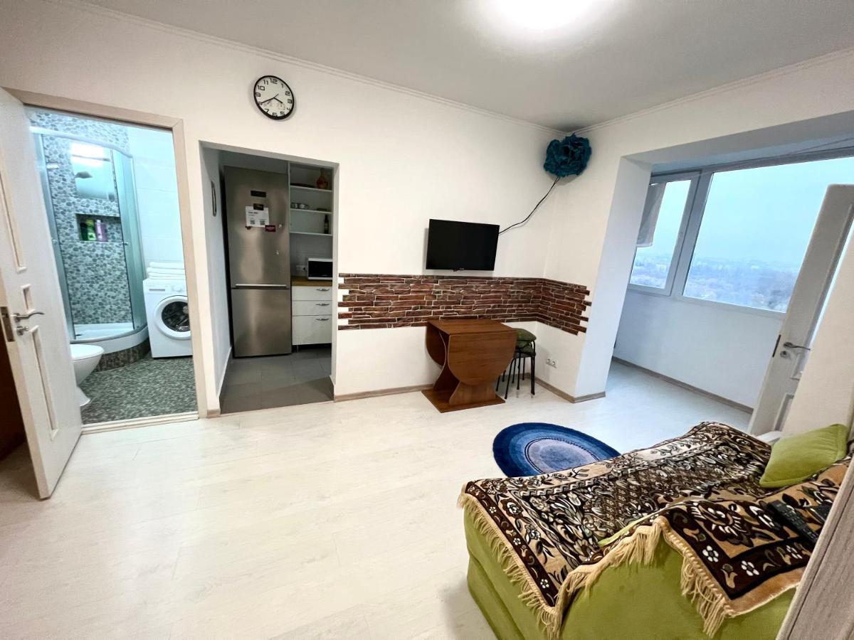 Fantastic View On Chisinau Center - Super Fast Wifi - Two Botanical Gardens - 2Br Apartment Exterior photo
