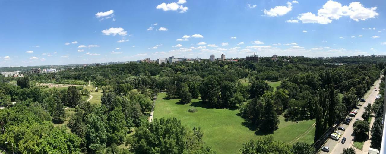 Fantastic View On Chisinau Center - Super Fast Wifi - Two Botanical Gardens - 2Br Apartment Exterior photo